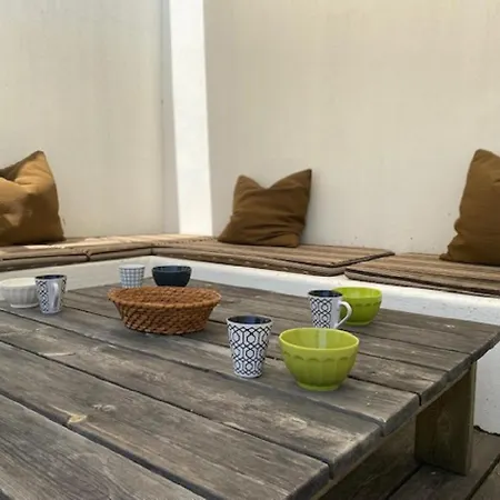 Les Elfes 150 M De La Villa *