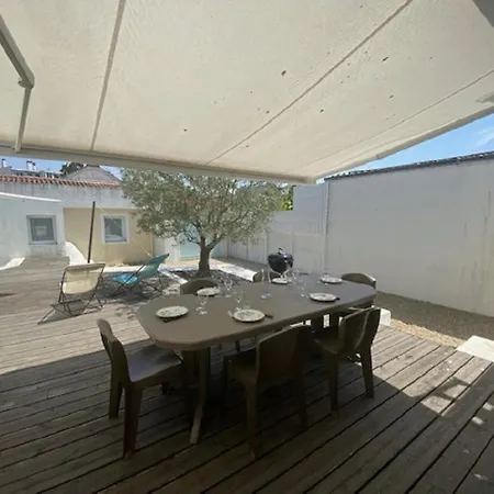 Les Elfes 150 M De La * Saint-Gilles-Croix-de-Vie