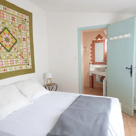 Villa Les Elfes 150 M De La *