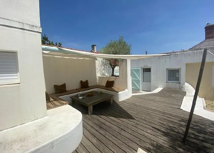 Les Elfes 150 M De La Villa Saint Gilles Croix de vie