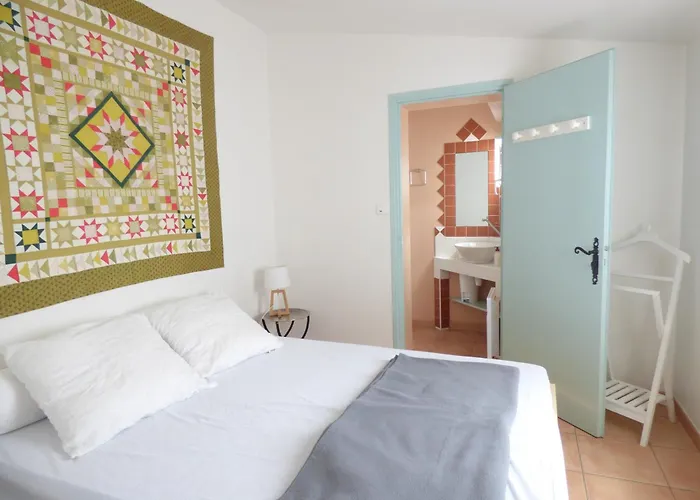 Villa Les Elfes 150 M De La *